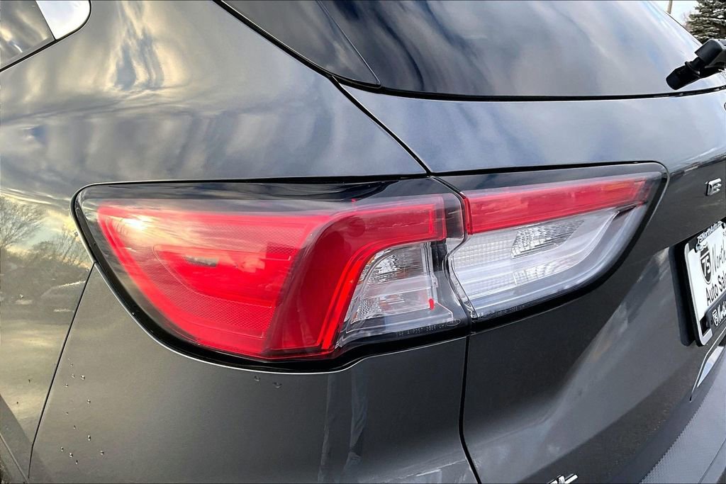 Used 2021 Ford Escape SEL image 23