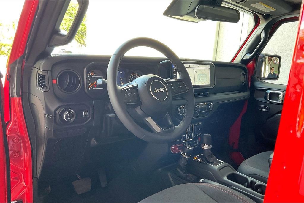 Used 2026 Jeep Gladiator Rubicon AWD/4WD image 4