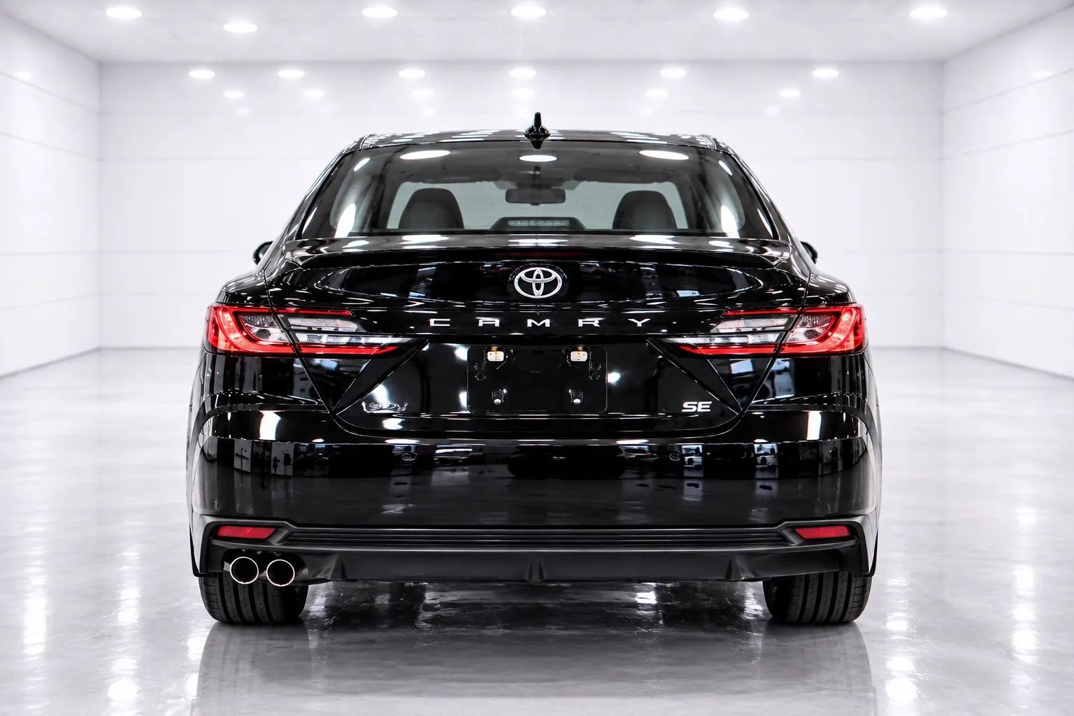 Used 2026 Toyota Camry SE FWD image 4