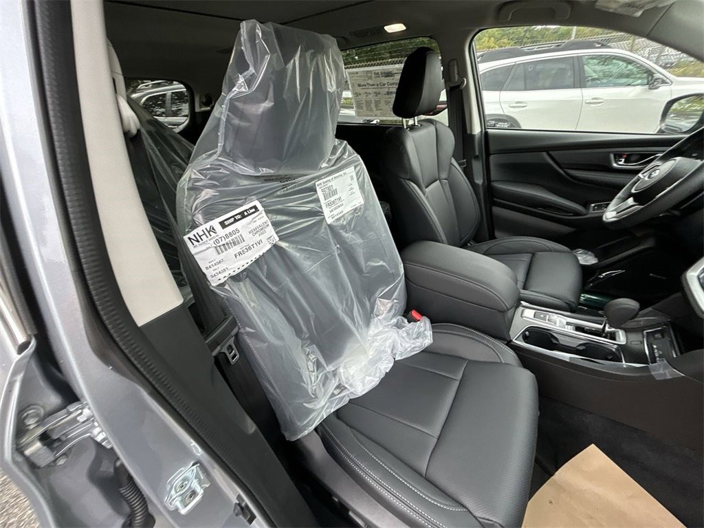 New 2025 Subaru Ascent Limited image 16