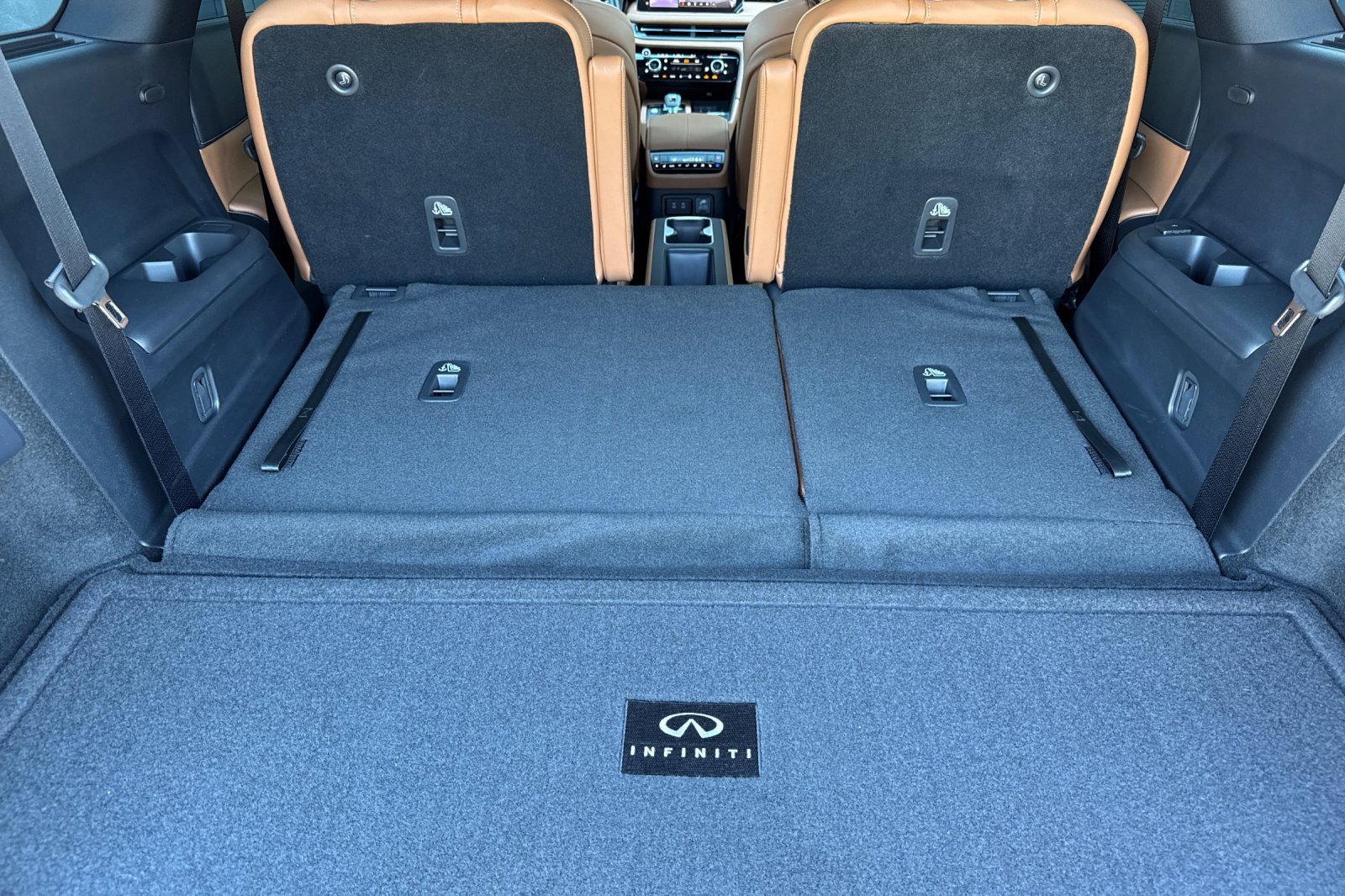 New 2026 INFINITI QX60 Autograph w/ Dark Cargo Package image 16