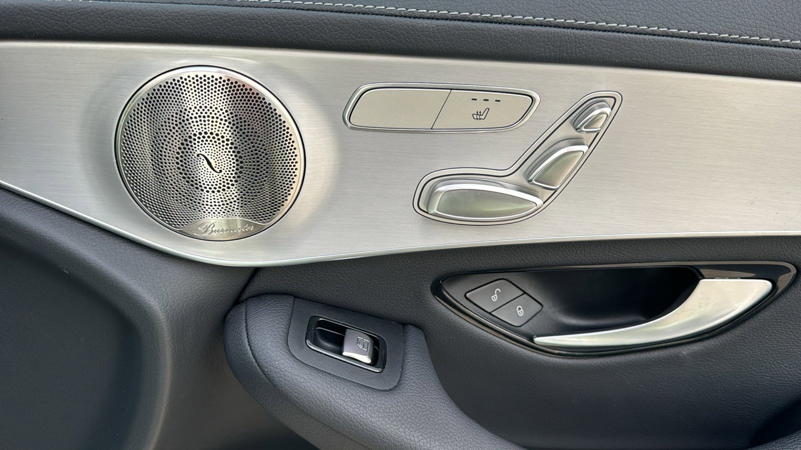 Used 2023 Mercedes-Benz GLC 300 4MATIC Coupe image 26