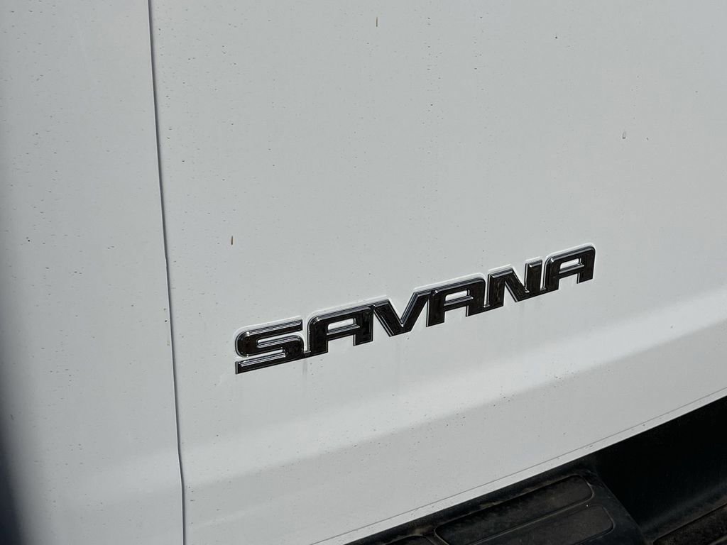 New 2025 GMC Savana 3500 LS image 32