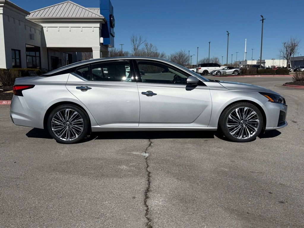 Used 2023 Nissan Altima 2.5 SL image 8