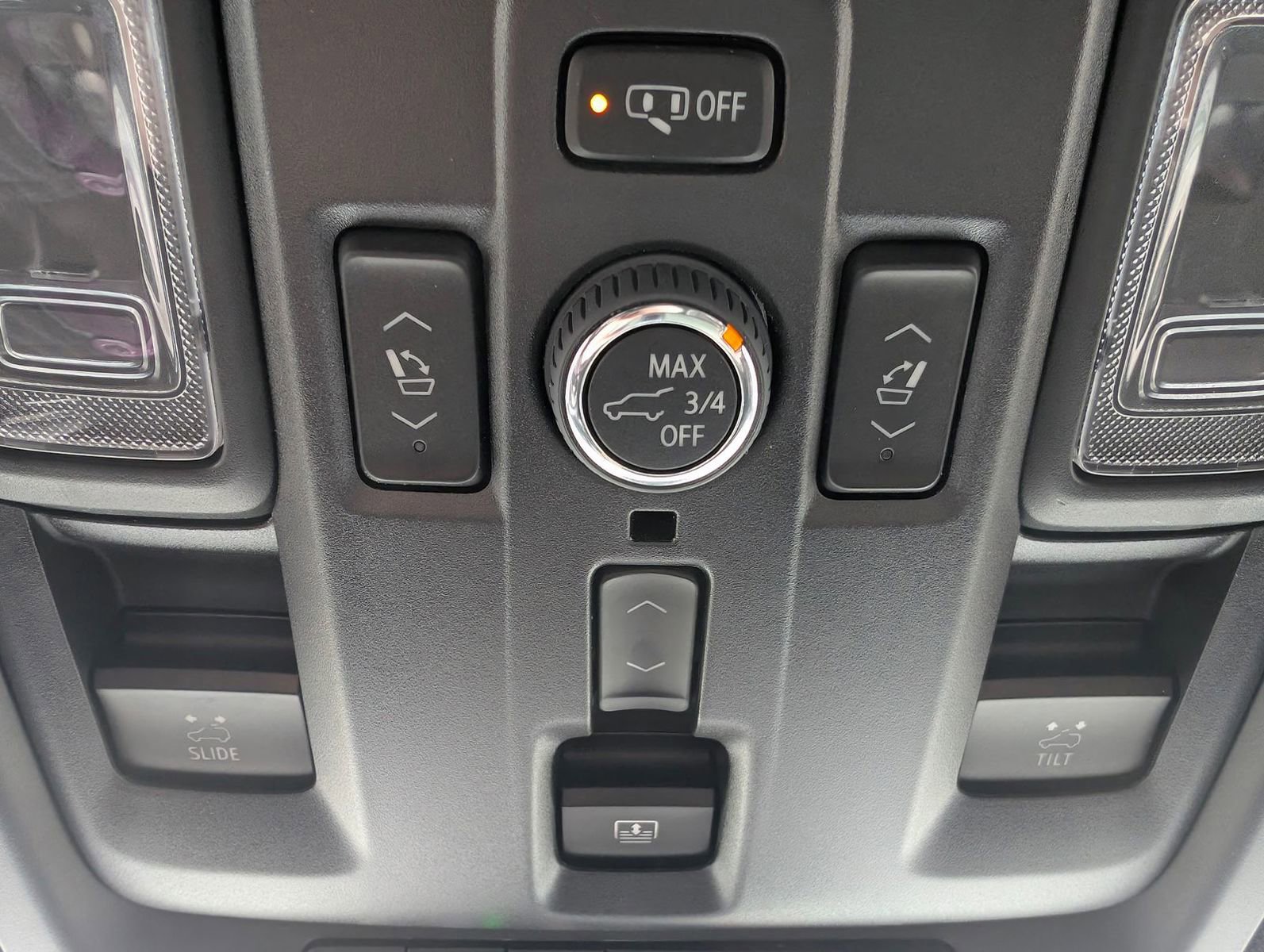 Certified 2025 GMC Yukon AT4 Ultimate w/ LPO, Floor Liner Package image 21