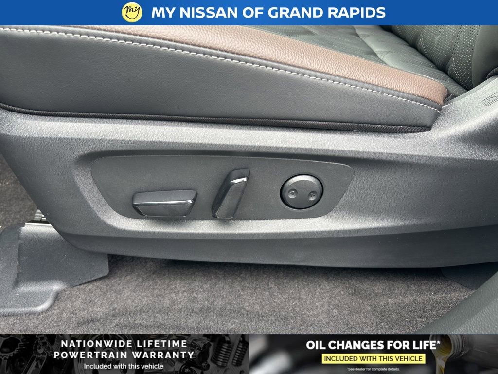 New 2026 Nissan Pathfinder Platinum image 13