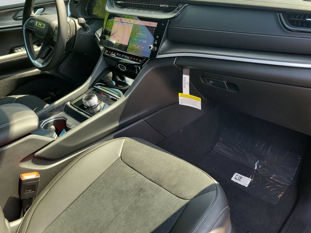 New 2026 Jeep Grand Cherokee Altitude RWD image 37