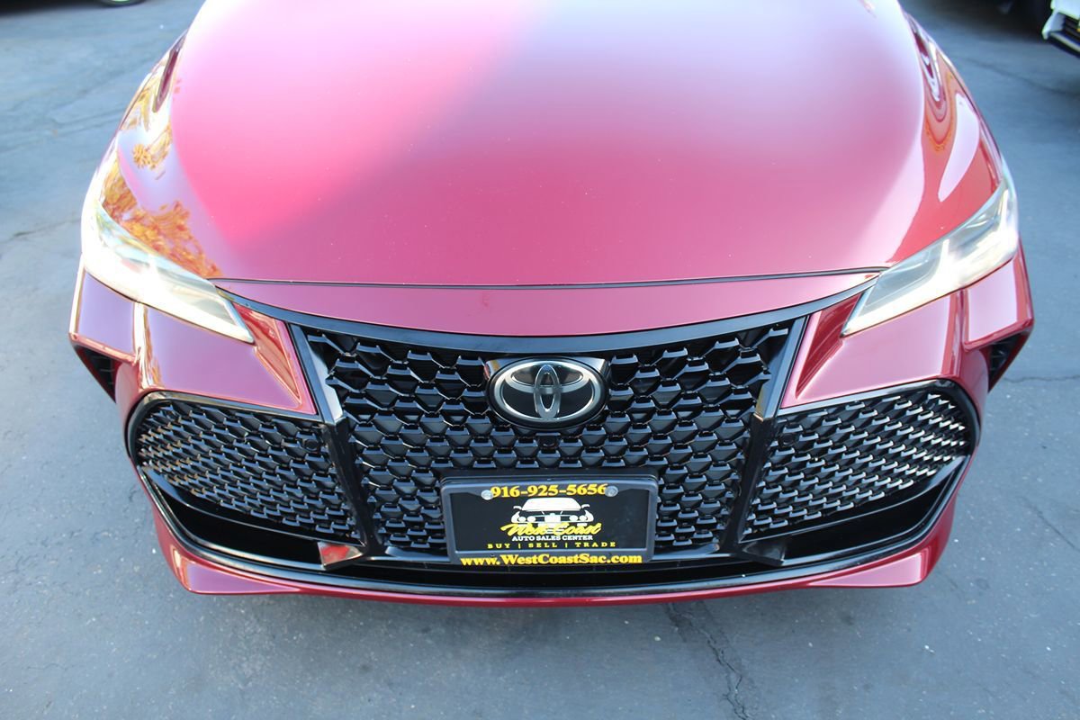 Used 2019 Toyota Avalon Touring w/ Preferred Accessory Package FWD image 9