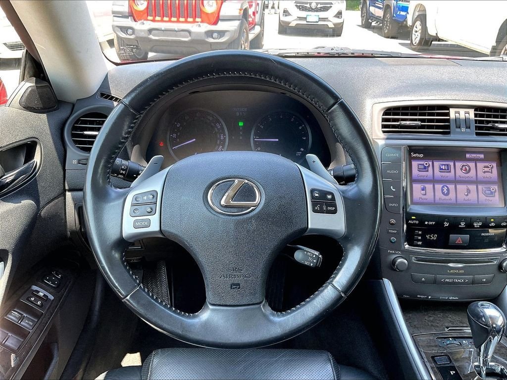 Used 2015 Lexus IS 250C w/ Navigation System Package RWD image 17