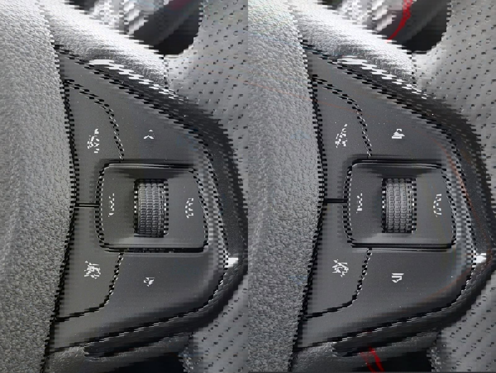 New 2026 Chevrolet Trax RS w/ Driver Confidence Package image 16