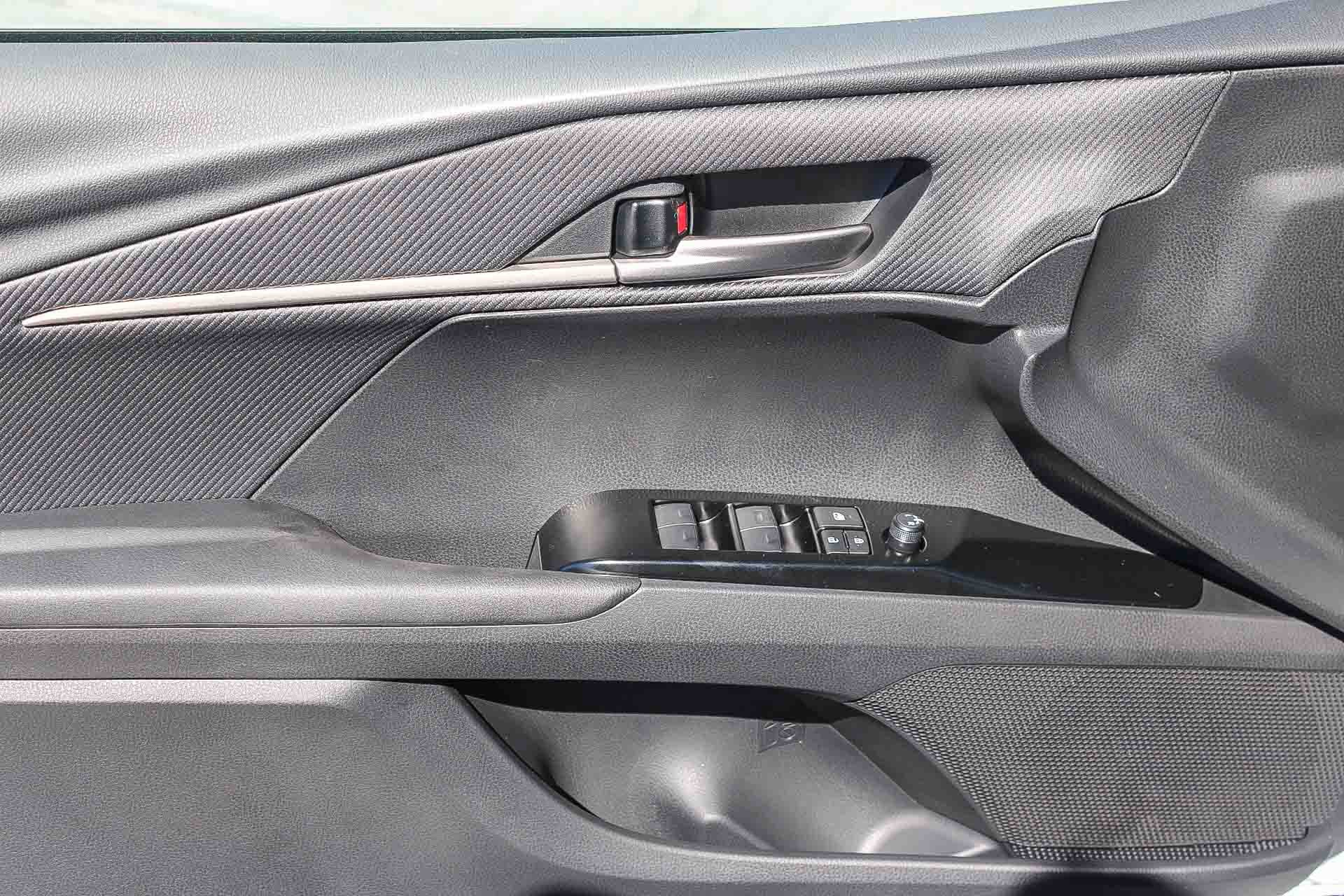 New 2026 Toyota Camry SE image 23