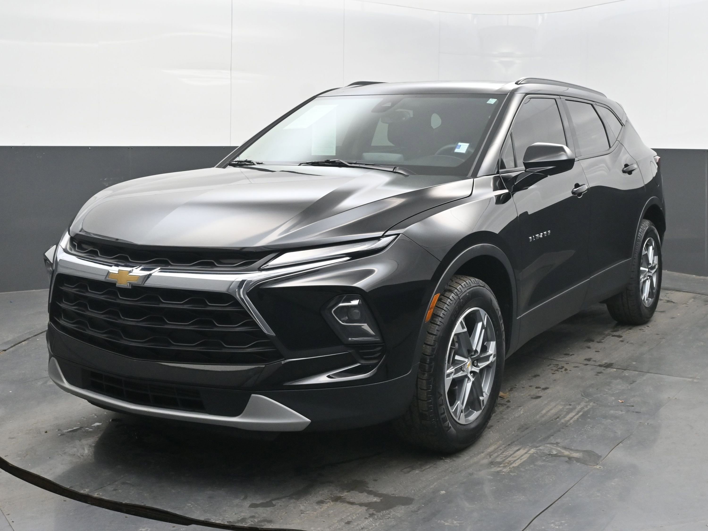 Used 2023 Chevrolet Blazer LT w/ Convenience Package image 4
