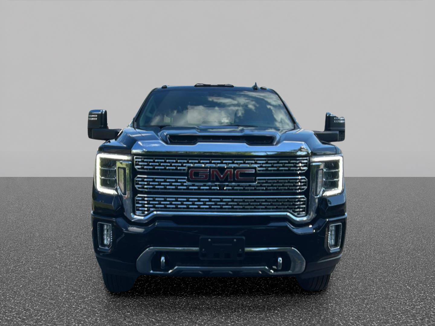 Certified 2022 GMC Sierra 3500 Denali w/ Technology Package AWD/4WD image 9