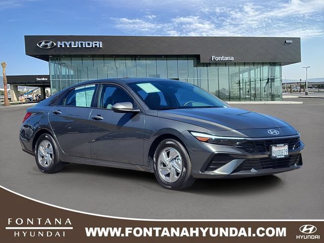 Certified 2026 Hyundai Elantra SE FWD image 1