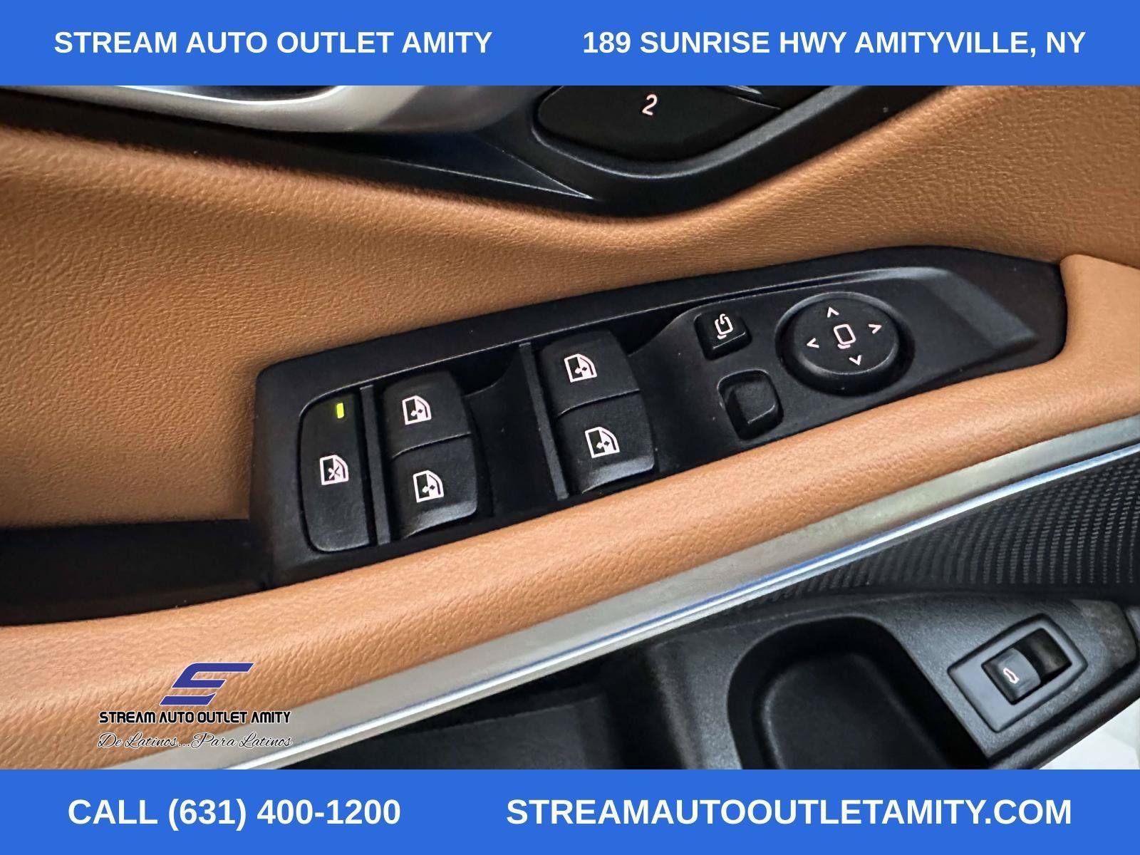 Used 2024 BMW 330i xDrive Sedan w/ Premium Package AWD/4WD image 21
