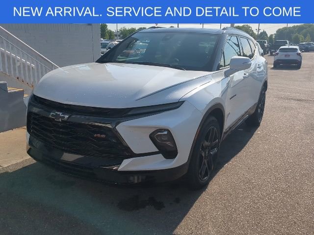 Used 2024 Chevrolet Blazer RS w/ Driver Confidence II Package AWD/4WD image 11
