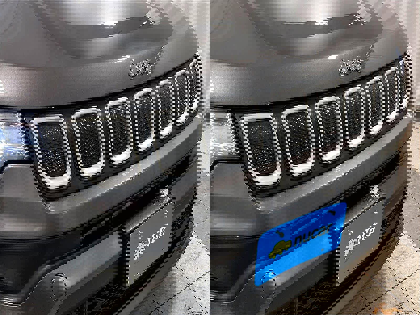 Used 2022 Jeep Compass Latitude w/ Mopar Graphics Package image 31