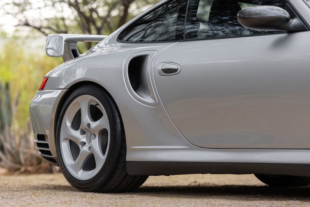 Used 2002 Porsche 911 GT2 image 5