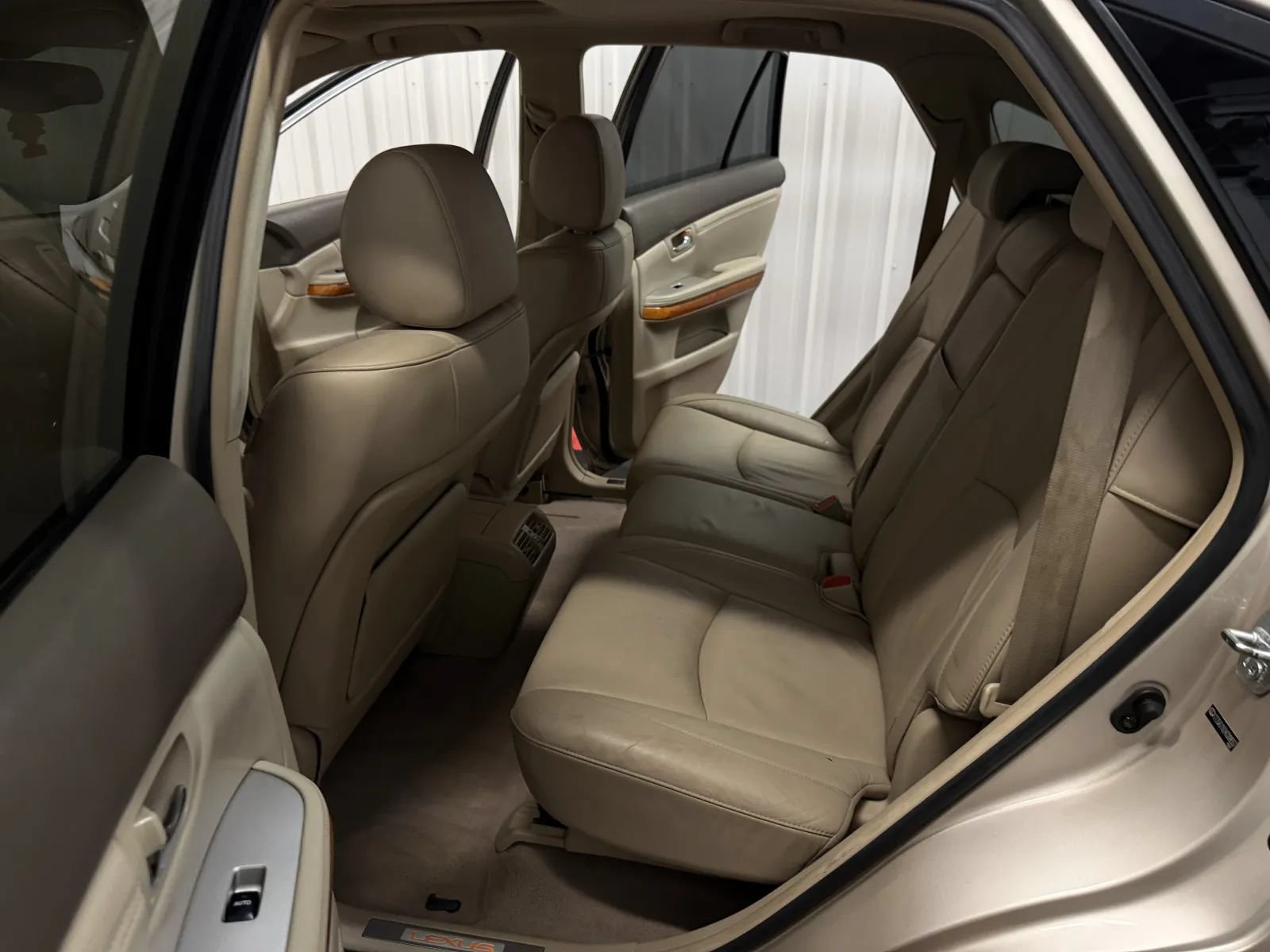 Used 2004 Lexus RX 330 FWD image 37
