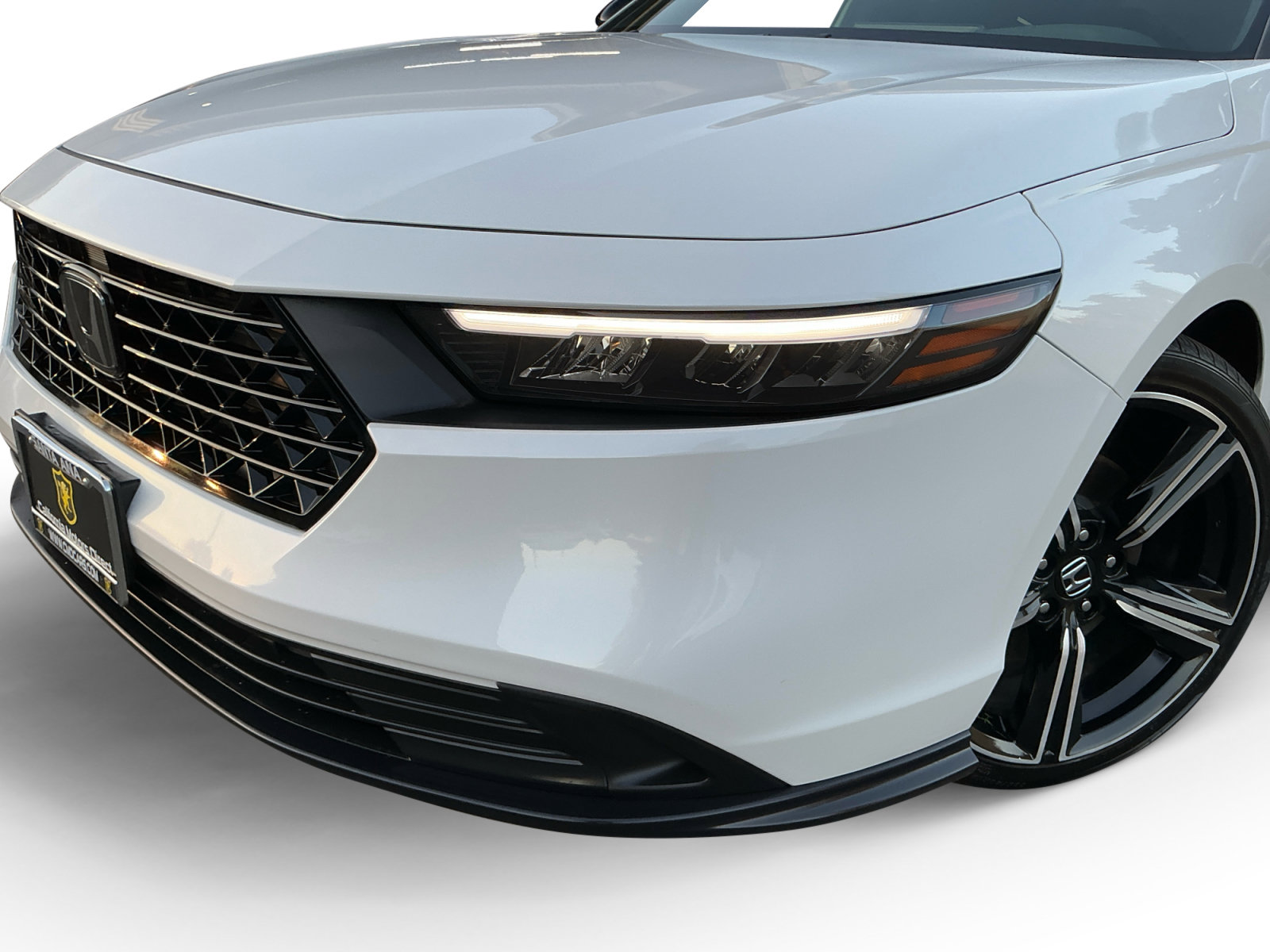 Used 2023 Honda Accord Sport image 9