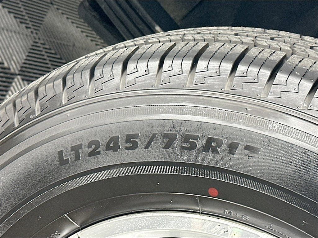 Used 2024 Chevrolet Silverado 2500 LT image 33