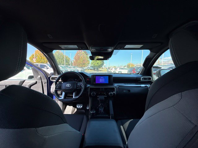 Used 2025 Toyota Tacoma TRD Sport AWD/4WD image 25