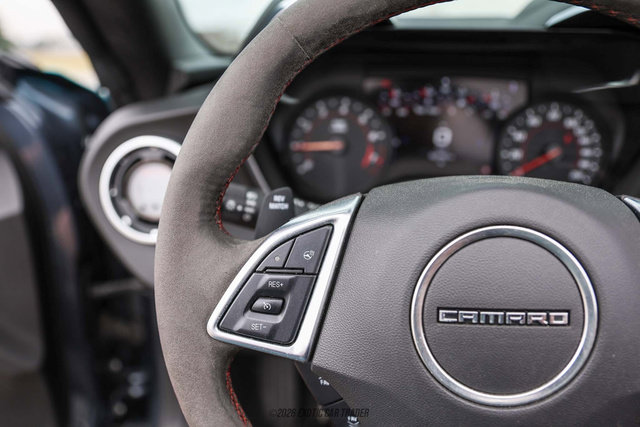 Used 2019 Chevrolet Camaro ZL1 RWD image 31