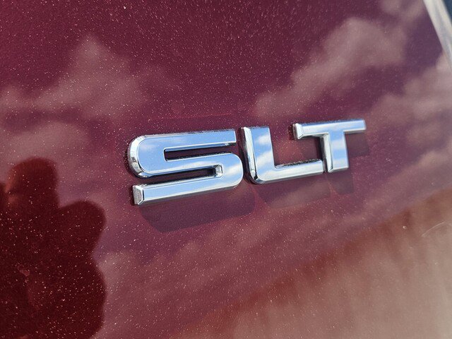 Used 2015 GMC Acadia SLT image 6