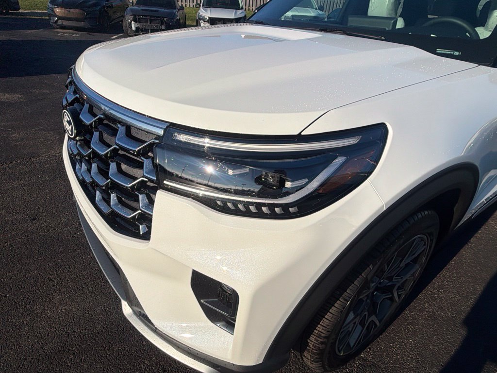 New 2027 Ford Explorer Platinum AWD/4WD image 12