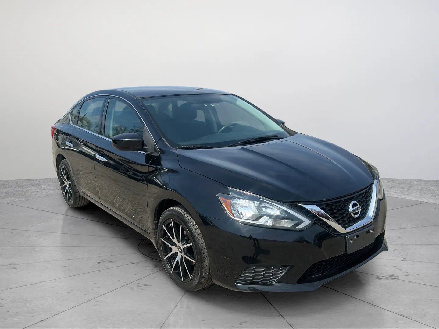Used 2017 Nissan Sentra SV image 9