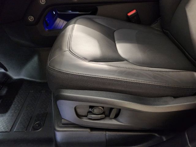 Used 2025 Land Rover Defender 110 X image 24