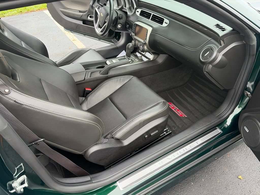 Used 2015 Chevrolet Camaro SS w/ Green Flash Special Edition RWD image 23