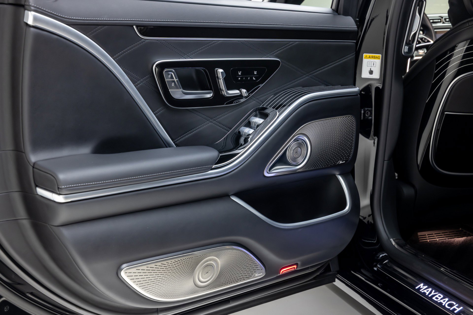 Used 2024 Mercedes-Benz Maybach S 680 4MATIC image 83