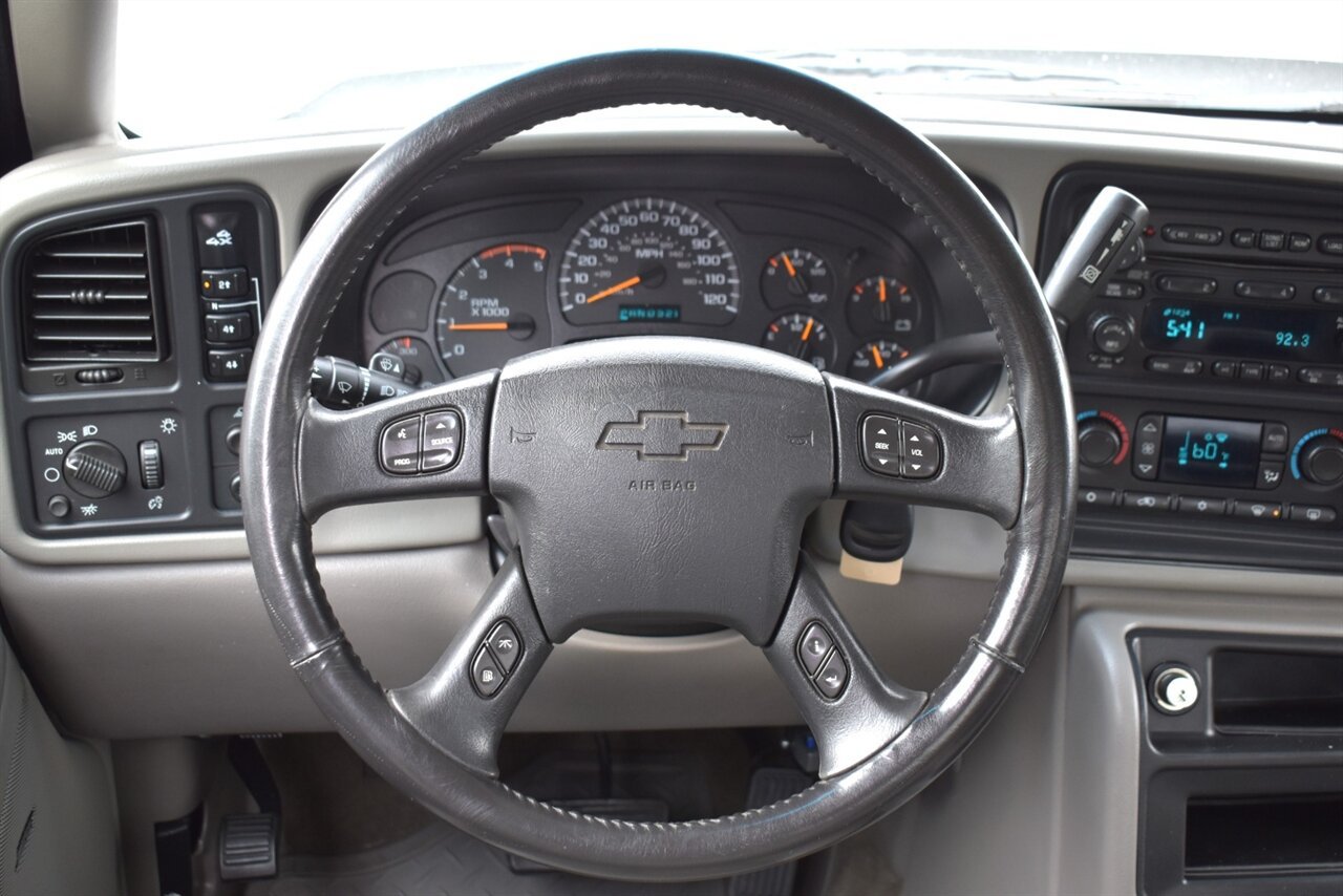 Used 2005 Chevrolet Silverado 2500 LT w/ Heavy-Duty Power Package AWD/4WD image 14