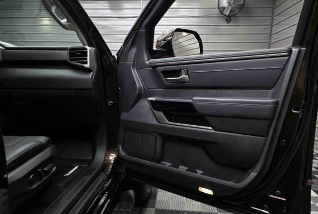 Used 2023 Toyota Tundra Limited AWD/4WD image 39