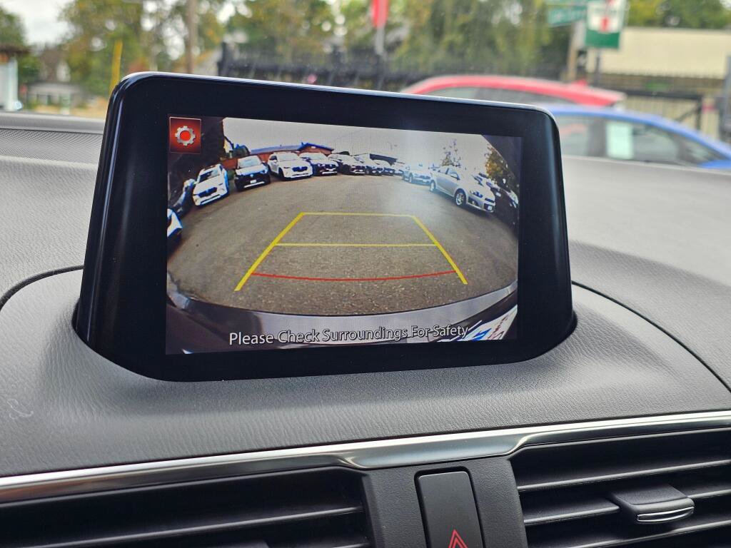 Used 2018 MAZDA MAZDA3 Grand Touring FWD image 28