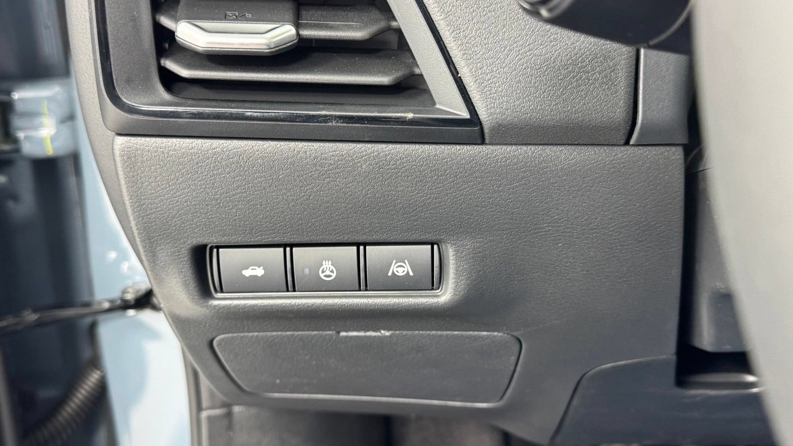New 2026 Nissan Sentra SR w/ SR Premium Package FWD image 30