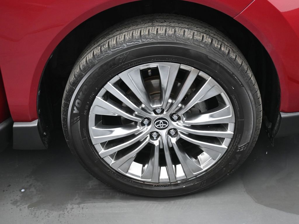 Used 2021 Toyota Venza XLE w/ Softex Package image 41