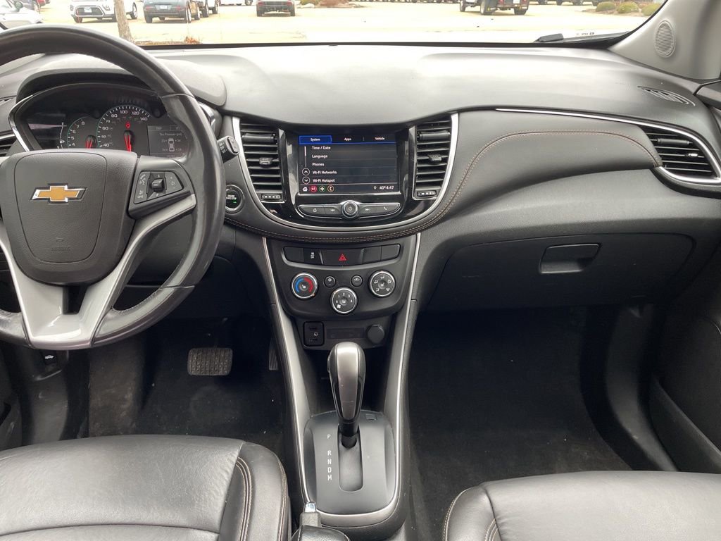 Used 2022 Chevrolet Trax LT w/ Premium Seat Package image 11
