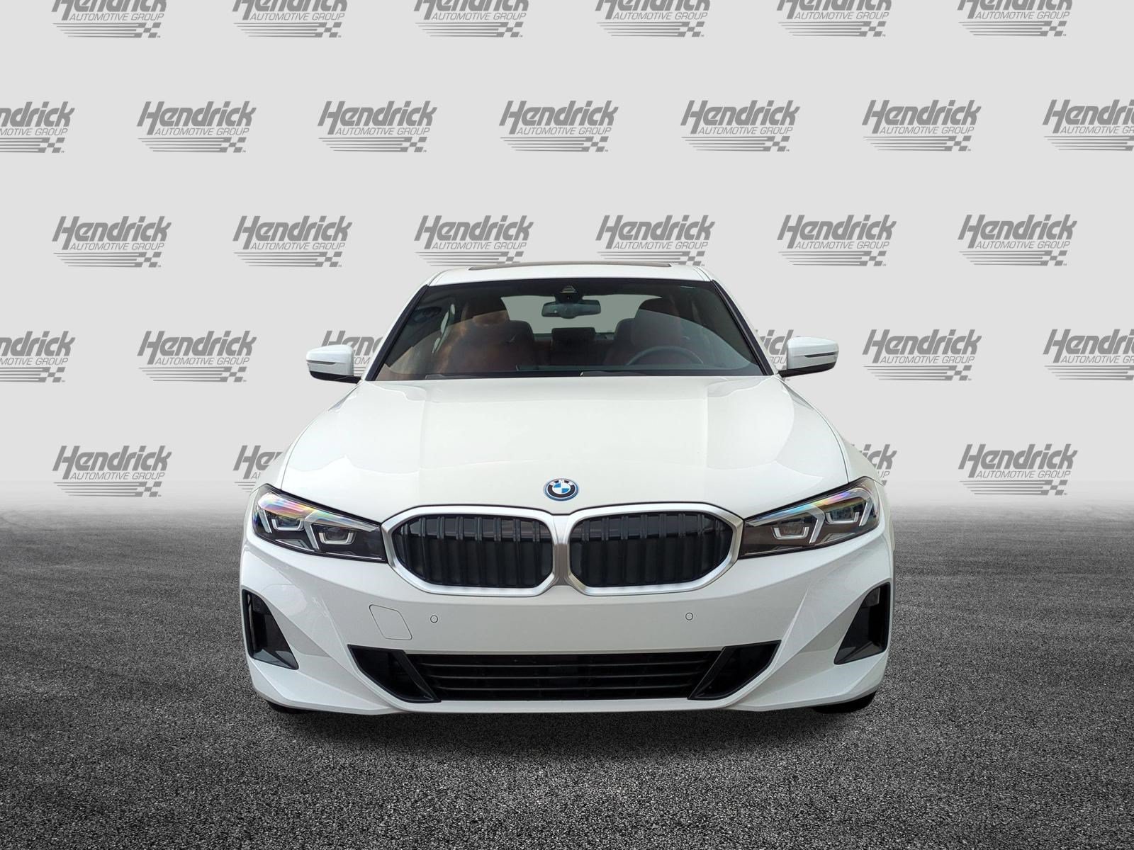 Used 2024 BMW 330e w/ Convenience Package RWD image 3