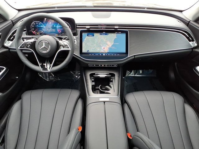 New 2026 Mercedes-Benz E 350 4MATIC Sedan image 4