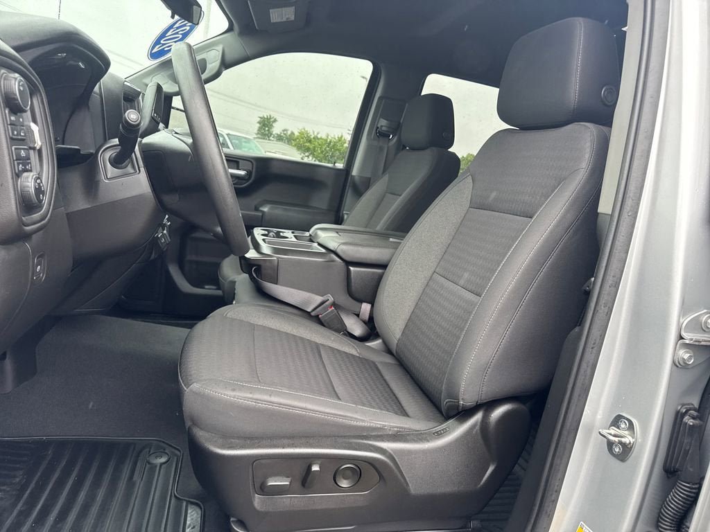 Used 2022 Chevrolet Silverado 1500 Custom AWD/4WD image 16