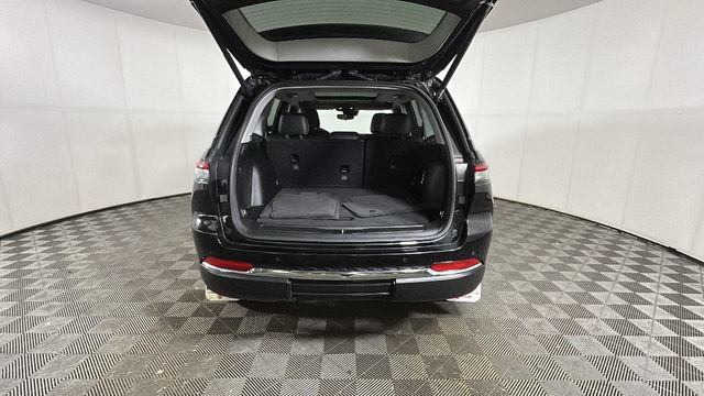 Used 2023 Jeep Grand Cherokee 4WD 4xe image 27