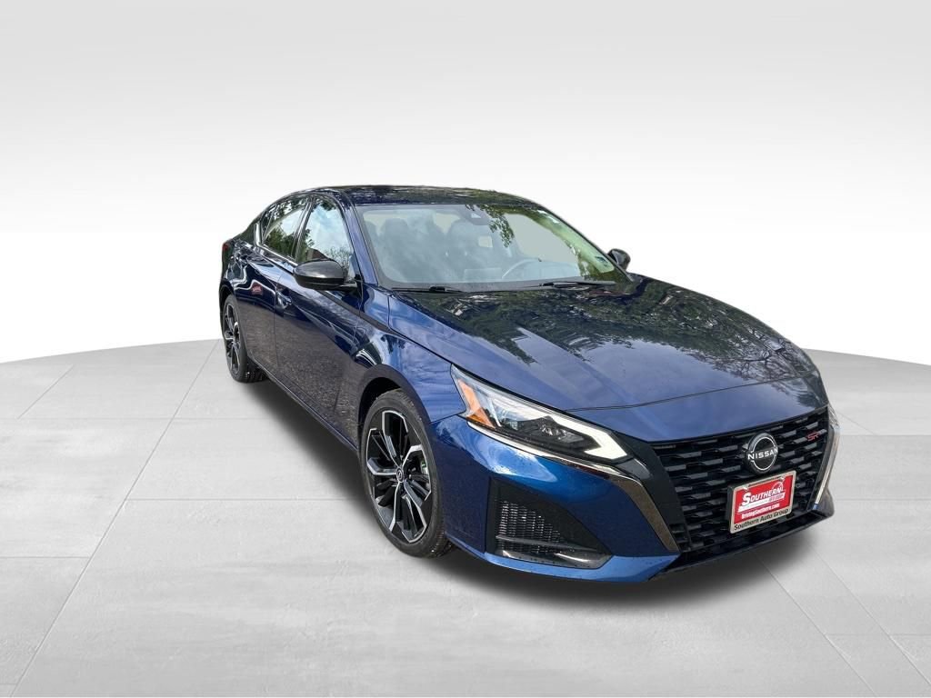 Used 2023 Nissan Altima 2.5 SR image 8