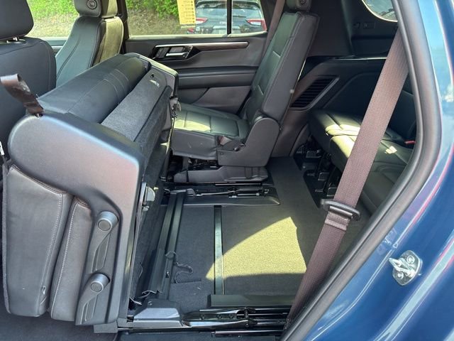 Used 2025 Chevrolet Tahoe LT AWD/4WD image 20
