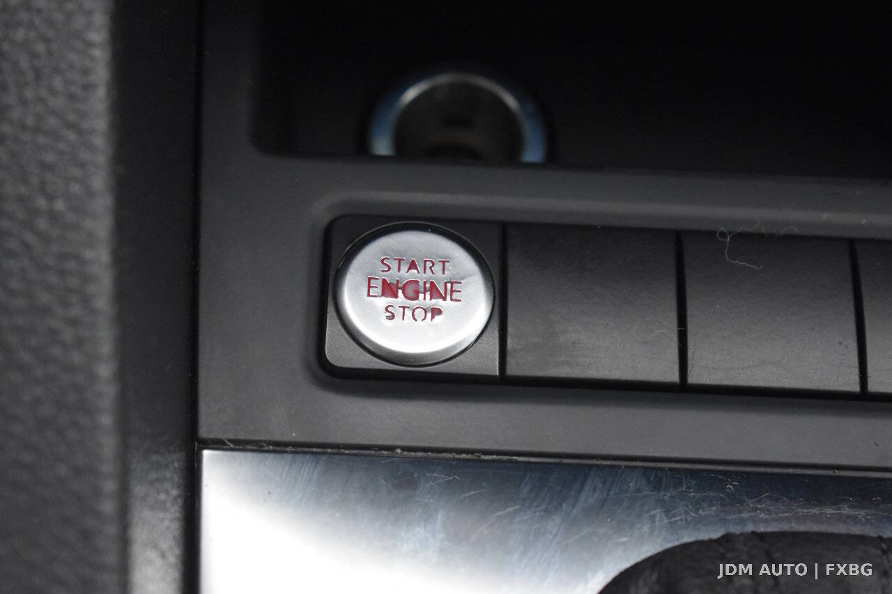 Used 2012 Volkswagen Jetta SEL FWD image 27
