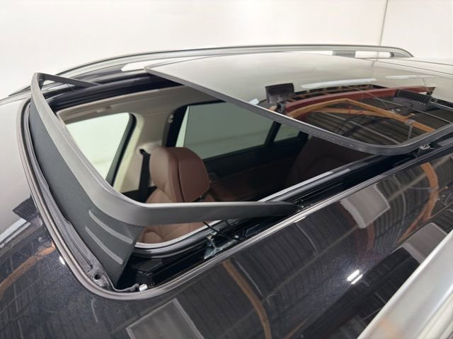 Used 2026 BMW X7 xDrive40i w/ Premium Package image 31