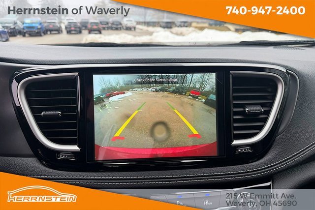 New 2026 Chrysler Pacifica Select image 18