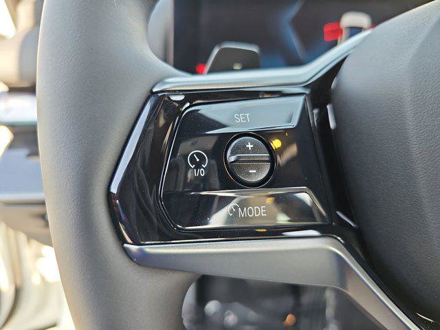 Used 2024 BMW 540i xDrive w/ Premium Package image 17