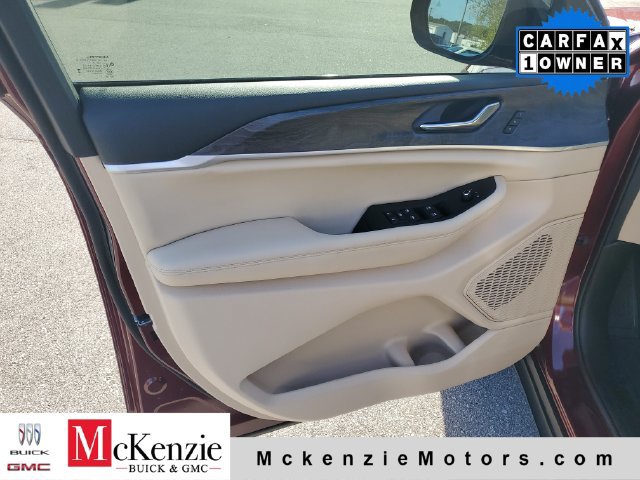 Used 2025 Jeep Grand Cherokee Limited RWD image 8